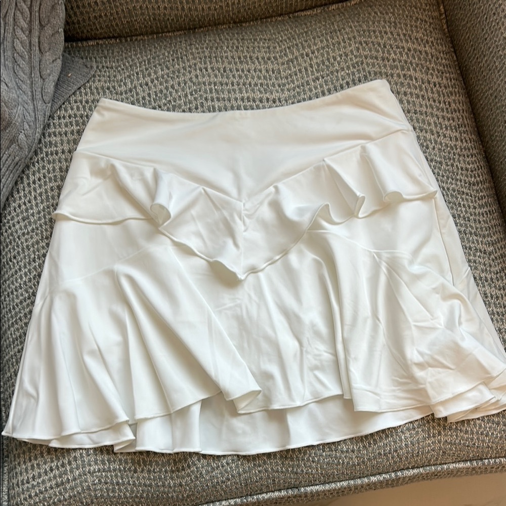 Michi small Elegant White Ruffled Skirt